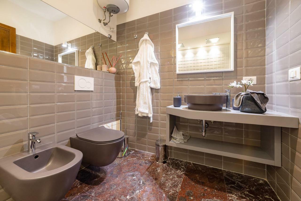 Lombardia40 Luxury Suites Roma Dış mekan fotoğraf